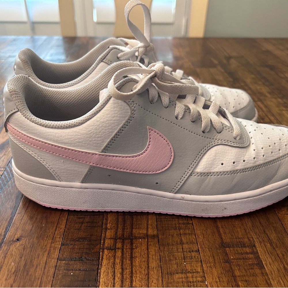 Women’s Nike Court Vision Sneaker Size 9